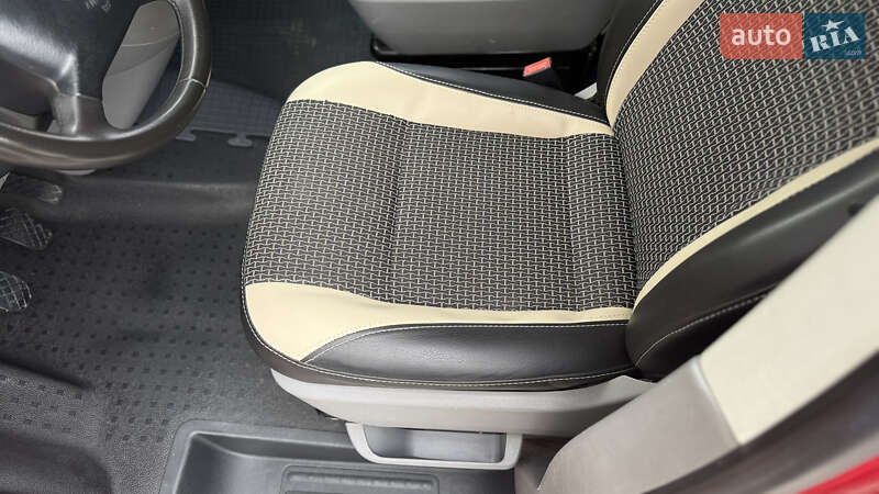 Минивэн Volkswagen Transporter 2004 в Ивано-Франковске