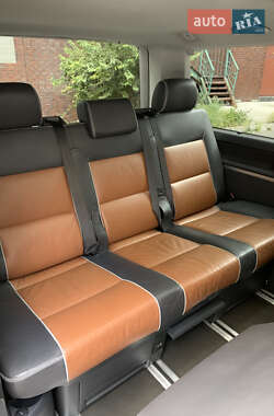 Минивэн Volkswagen Transporter 2013 в 