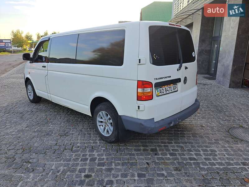 Мікроавтобус Volkswagen Transporter 2004 в Тячеві