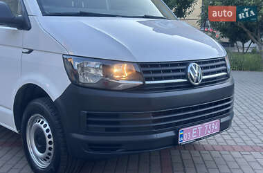 Грузовой фургон Volkswagen Transporter 2017 в 