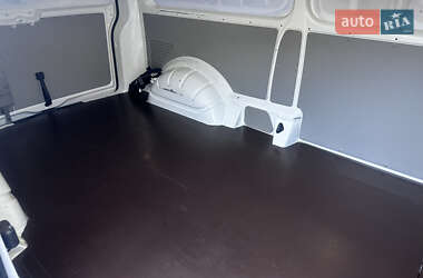 Грузовой фургон Volkswagen Transporter 2017 в 