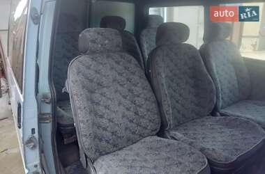 Минивэн Volkswagen Transporter 2000 в 