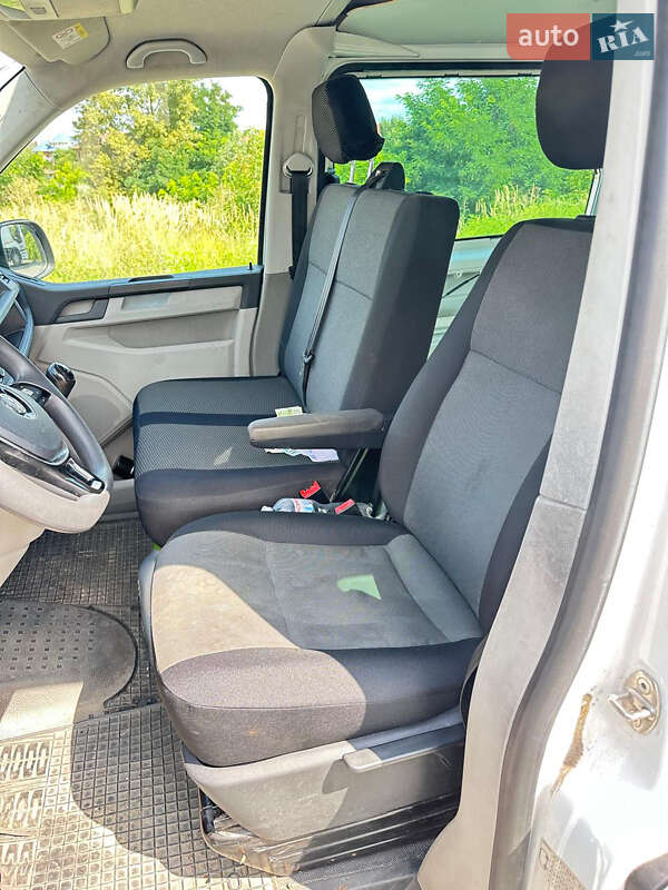 Грузопассажирский фургон Volkswagen Transporter 2019 в Киеве