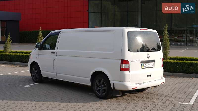 Грузовой фургон Volkswagen Transporter 2010 в Киеве