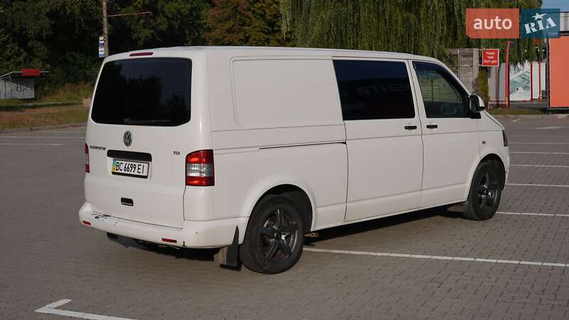 Грузовой фургон Volkswagen Transporter 2010 в Киеве