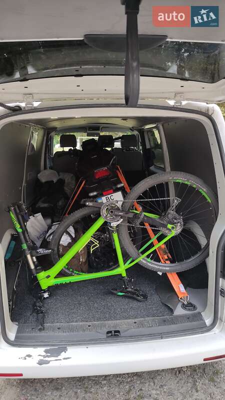 Грузовой фургон Volkswagen Transporter 2010 в Киеве
