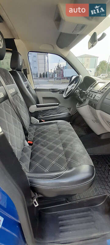 Минивэн Volkswagen Transporter 2010 в Виннице