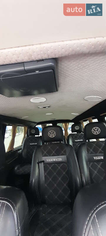 Минивэн Volkswagen Transporter 2010 в Виннице