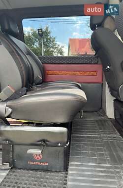 Минивэн Volkswagen Transporter 2004 в 