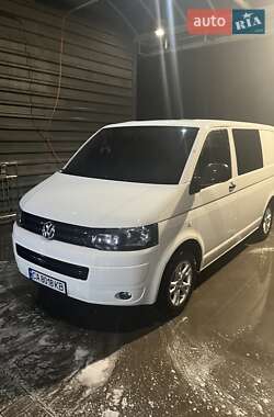 Грузопассажирский фургон Volkswagen Transporter 2011 в Черкассах