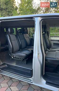 Минивэн Volkswagen Transporter 2009 в 