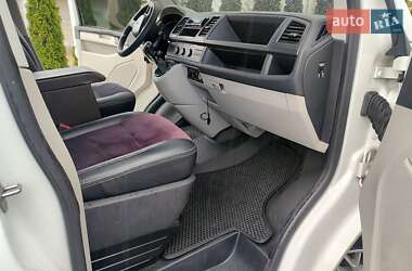 Минивэн Volkswagen Transporter 2016 в 