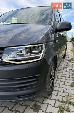 Минивэн Volkswagen Transporter 2017 в 