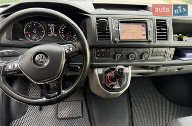 Минивэн Volkswagen Transporter 2017 в 