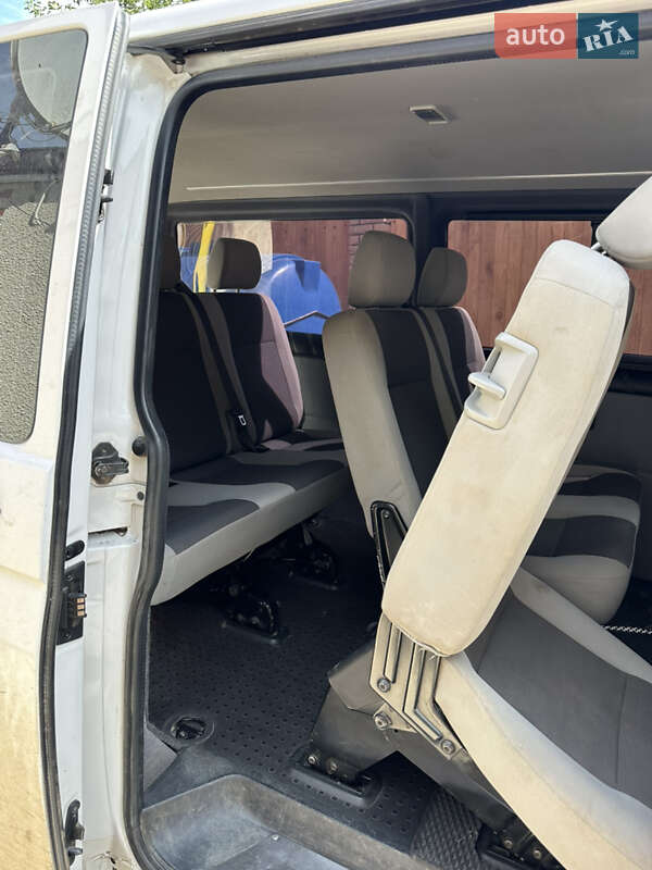 Микроавтобус Volkswagen Transporter 2014 в Вознесенске