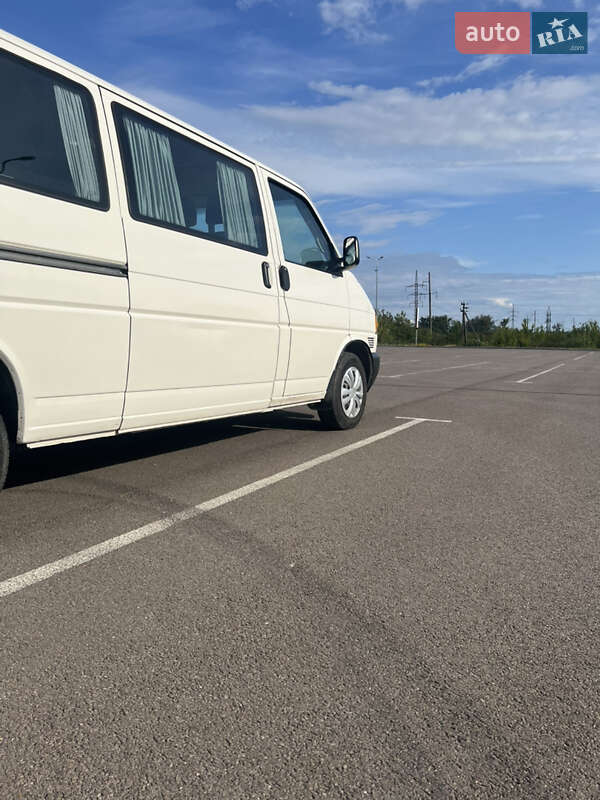 Минивэн Volkswagen Transporter 1999 в Ровно