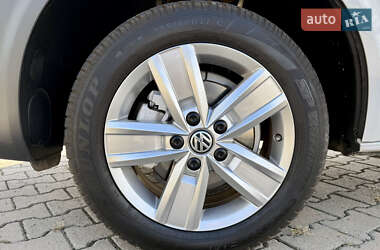 Минивэн Volkswagen Transporter 2021 в 