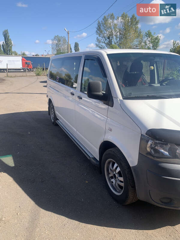 Минивэн Volkswagen Transporter 2010 в Берегово
