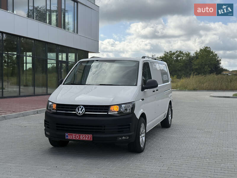 Грузовой фургон Volkswagen Transporter 2017 в Ровно