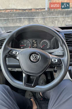 Мінівен Volkswagen Transporter 2017 в 