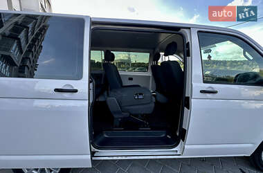 Минивэн Volkswagen Transporter 2017 в 