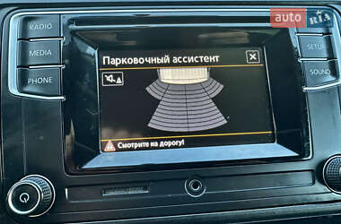 Минивэн Volkswagen Transporter 2017 в 