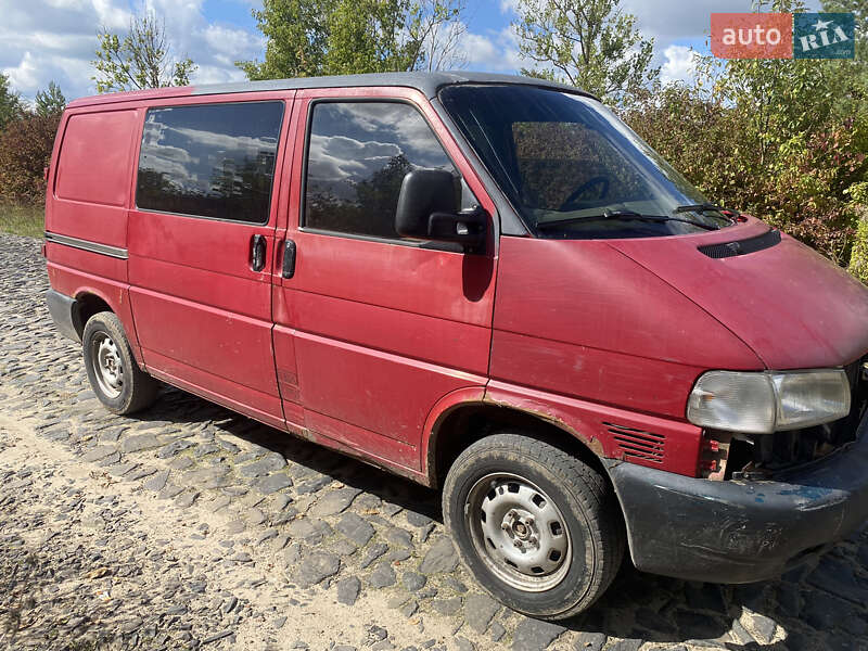 Грузовой фургон Volkswagen Transporter 1999 в Радивилове