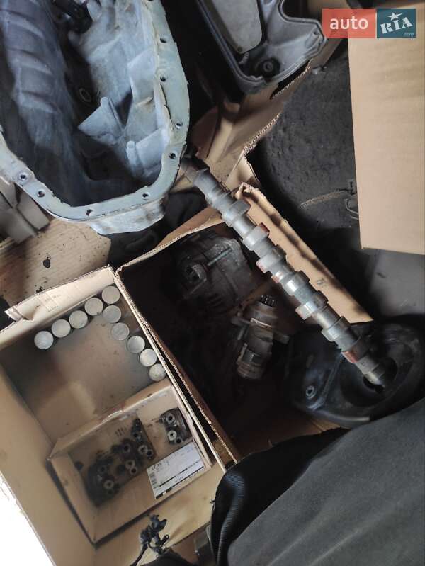 Грузовой фургон Volkswagen Transporter 2002 в Святопетровское