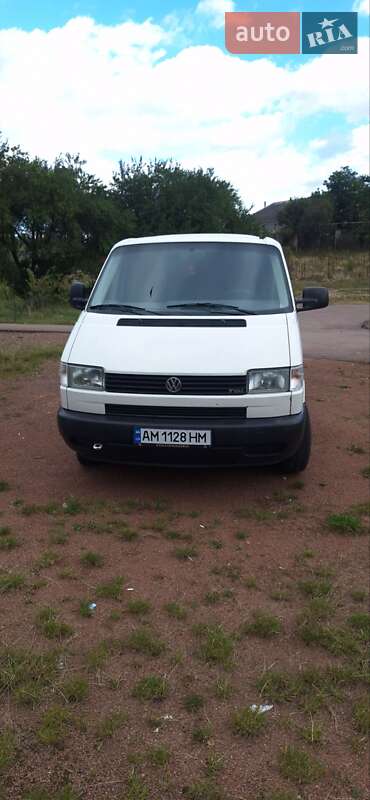 Мінівен Volkswagen Transporter 2000 в Коростені