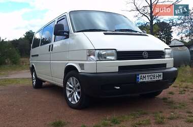 Минивэн Volkswagen Transporter 2000 в Коростене