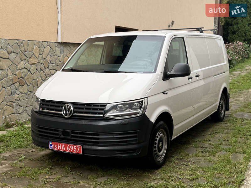 Грузовой фургон Volkswagen Transporter 2015 в Тячеве