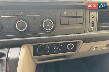 Грузовой фургон Volkswagen Transporter 2015 в 