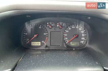 Мінівен Volkswagen Transporter 2001 в 