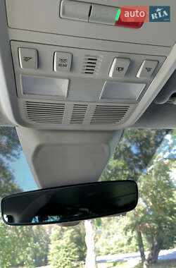Минивэн Volkswagen Transporter 2020 в 