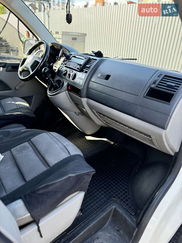Минивэн Volkswagen Transporter 2005 в Луцке