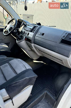 Минивэн Volkswagen Transporter 2005 в 