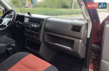 Минивэн Volkswagen Transporter 2001 в 