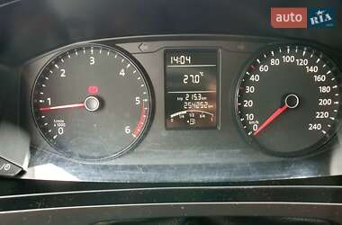 Грузовой фургон Volkswagen Transporter 2017 в 