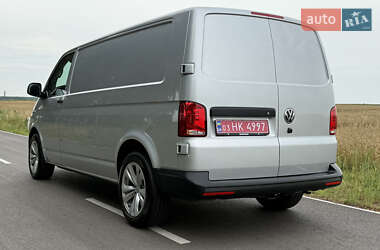 Грузовой фургон Volkswagen Transporter 2021 в 