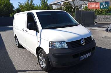 Вантажний фургон Volkswagen Transporter 2005 в Житомирі