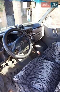 Минивэн Volkswagen Transporter 1998 в 