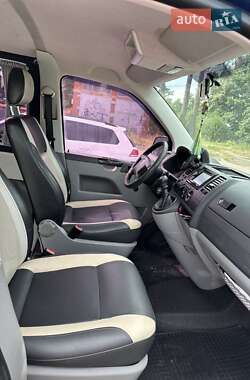 Минивэн Volkswagen Transporter 2005 в 