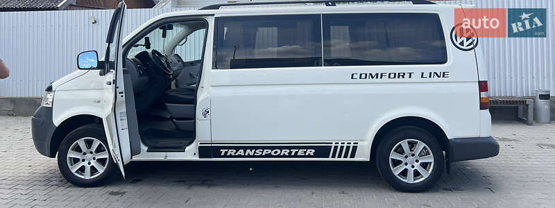 Минивэн Volkswagen Transporter 2004 в Косове