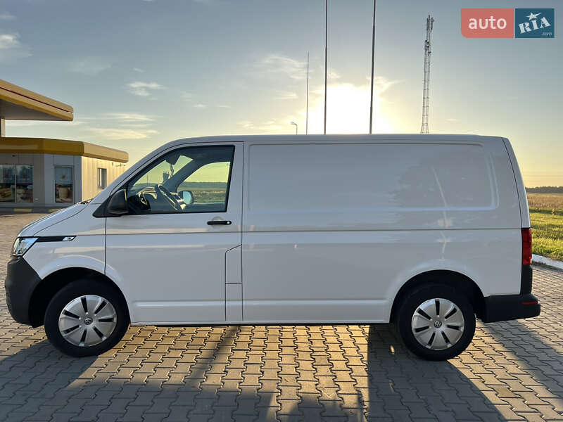 Грузовой фургон Volkswagen Transporter 2022 в Луцке