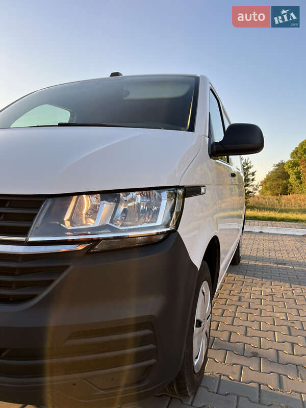 Грузовой фургон Volkswagen Transporter 2022 в Луцке