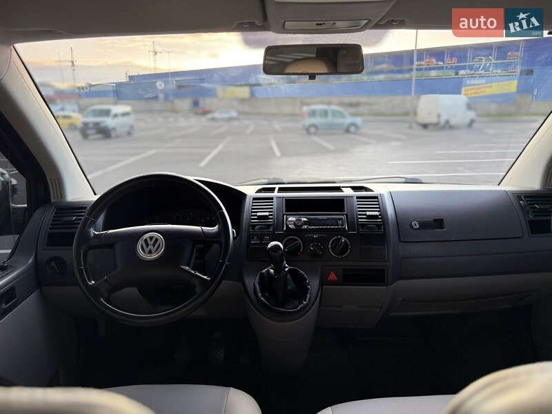 Минивэн Volkswagen Transporter 2005 в Виннице