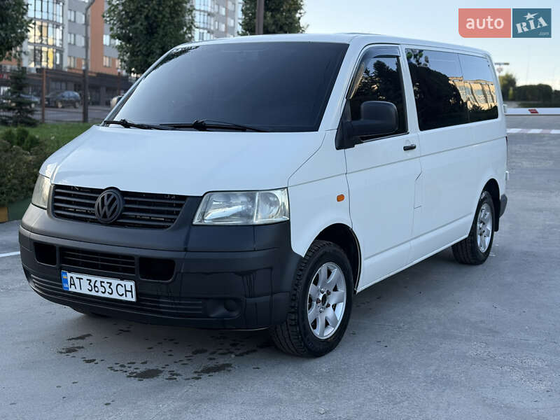 Минивэн Volkswagen Transporter 2004 в 