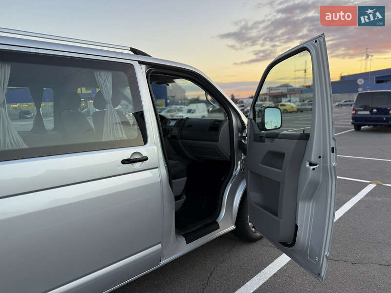 Минивэн Volkswagen Transporter 2008 в Виннице