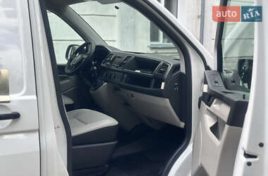 Грузовой фургон Volkswagen Transporter 2016 в 