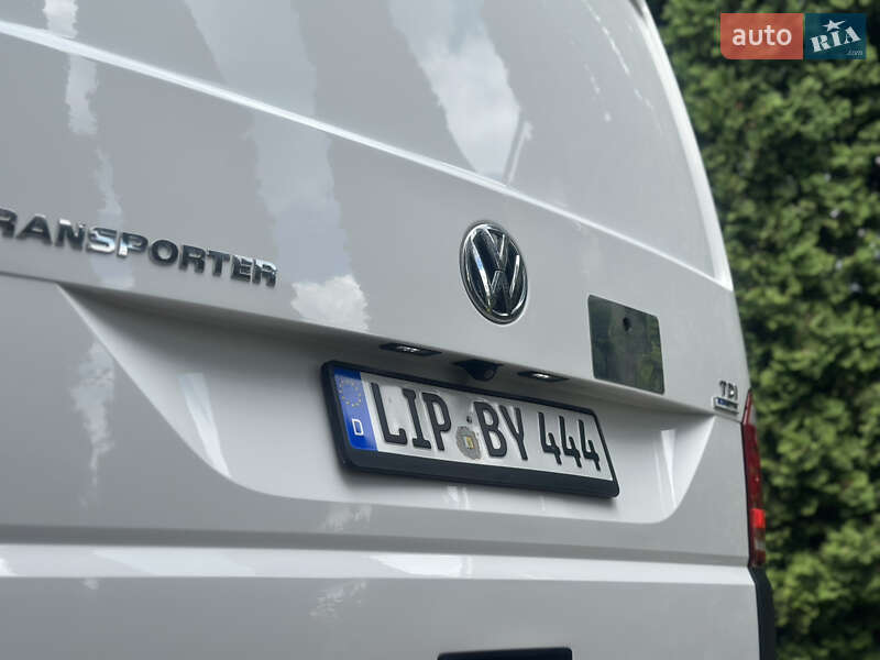 Грузовой фургон Volkswagen Transporter 2016 в Дубно